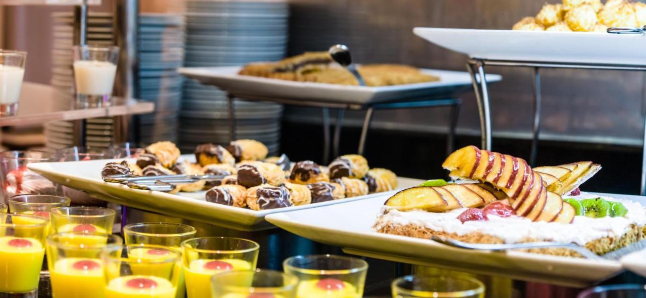 Pickalbatros Golf Beach Resort Sharm el-Sheikh Bagian luar foto A dessert buffet