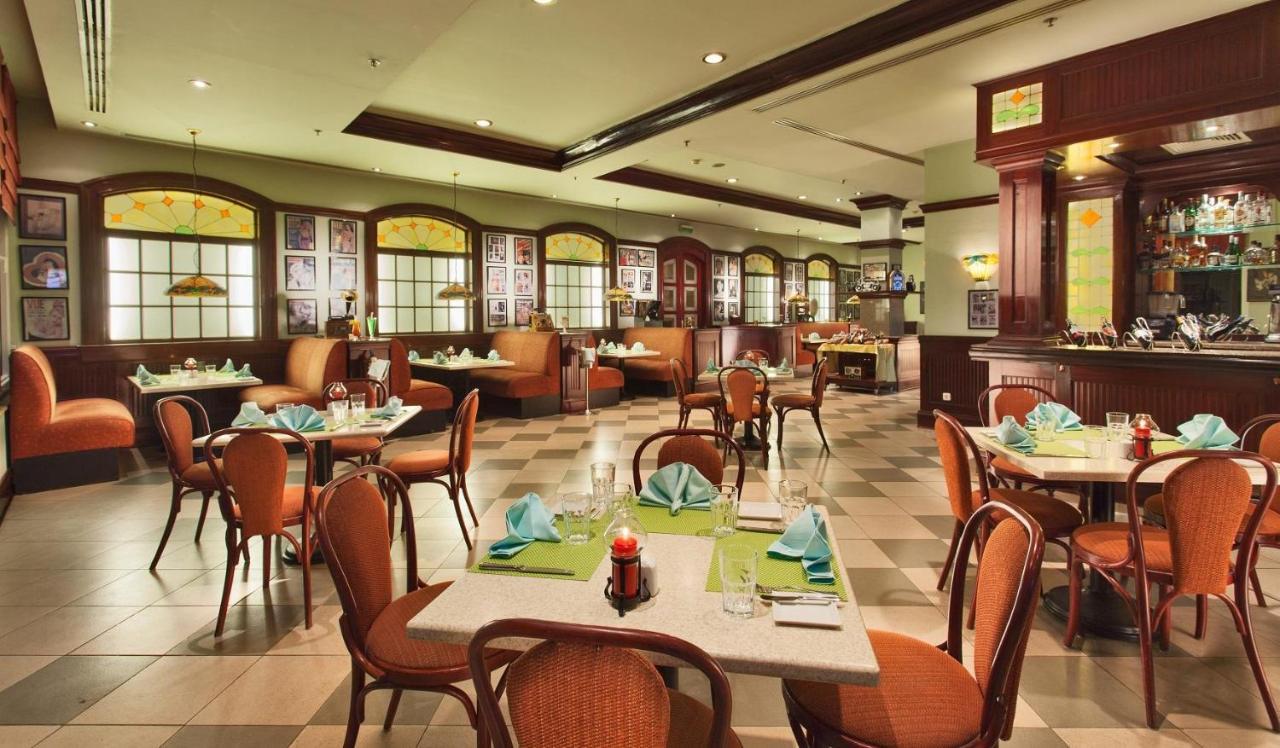 Pickalbatros Golf Beach Resort Sharm el-Sheikh Bagian luar foto The interior of a restaurant