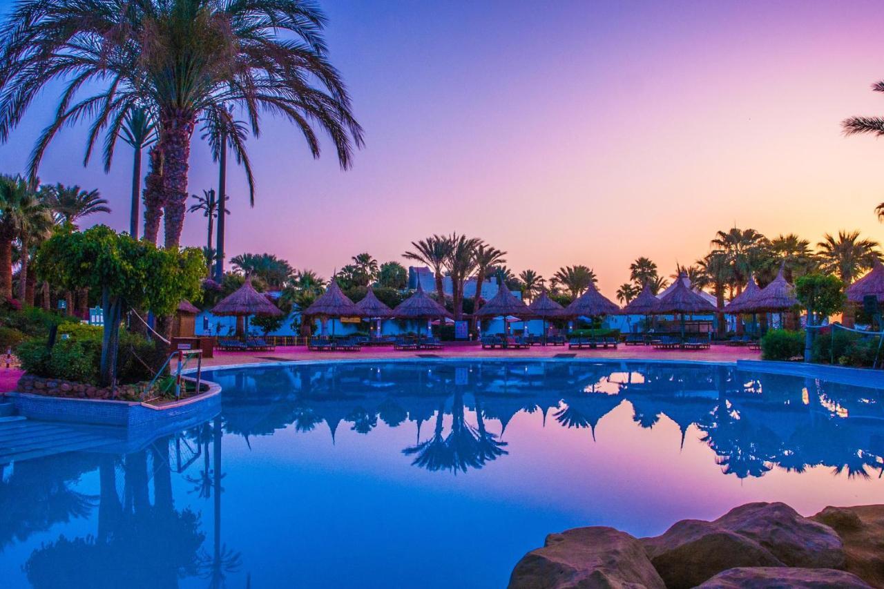 Pickalbatros Golf Beach Resort Sharm el-Sheikh Bagian luar foto Sunset at Iberostar Grand Hotel Melia, Egypt