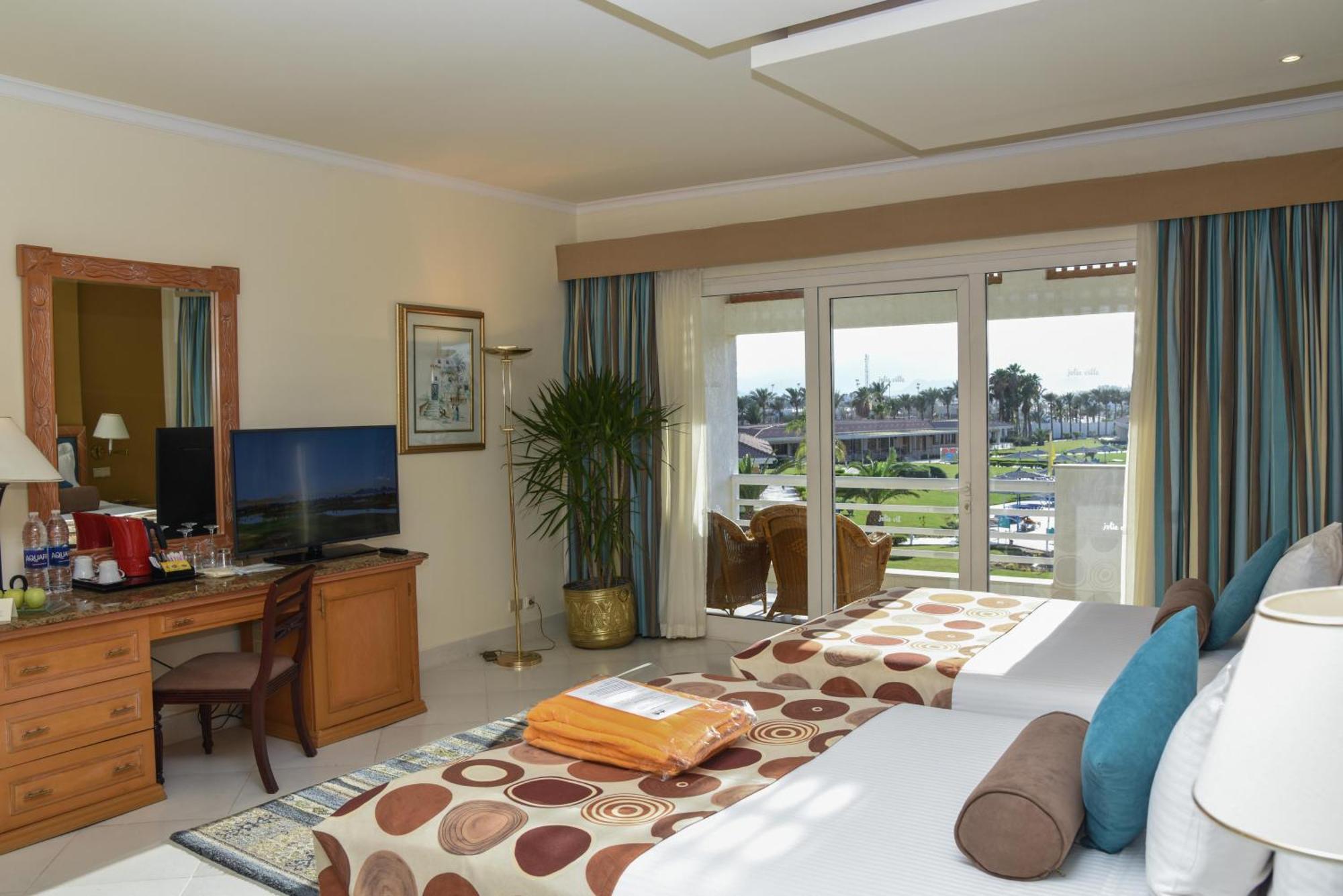 Pickalbatros Golf Beach Resort Sharm el-Sheikh Bagian luar foto A room at the Grand Hotel
